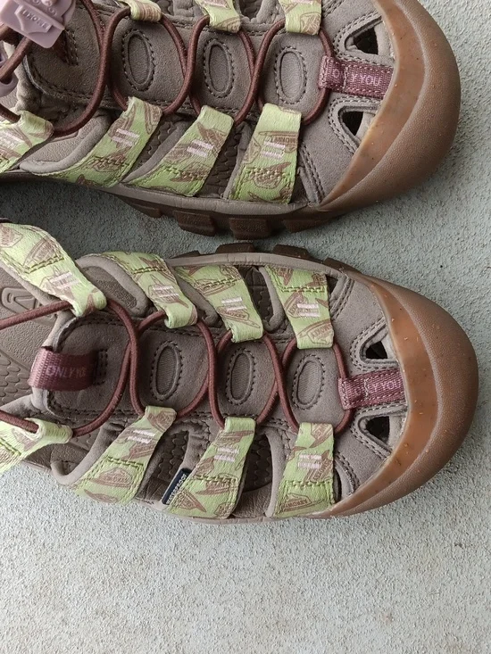 Keens Outdoor Sandal - Smokey The Bear Special Edition - Picture 13 of 14